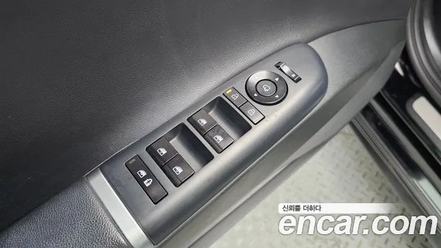 Hyundai Grandeur GN7 — Фото автомобиля 29