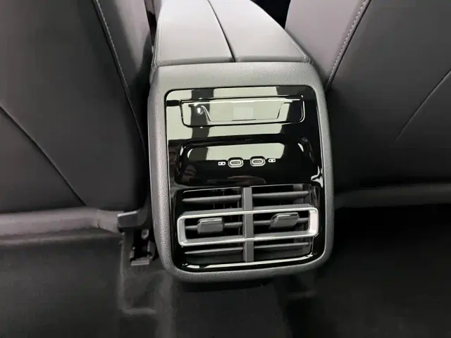 Volkswagen Tiguan L — Фото автомобиля 8