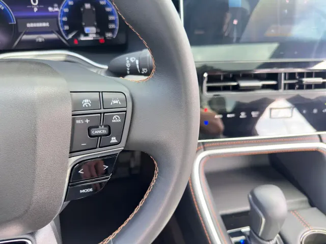 Toyota Avalon — Фото автомобиля 14