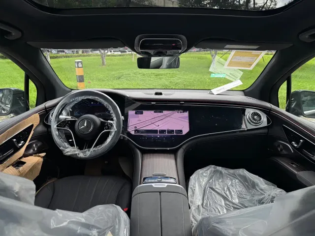Mercedes-Benz EQS SUV — Фото автомобиля 18