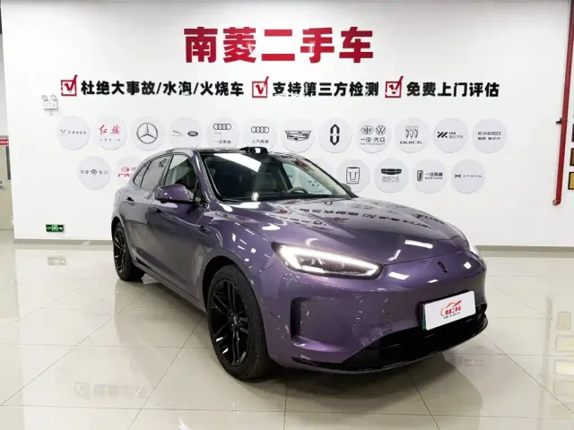 Aito M5 — Фото автомобиля 3
