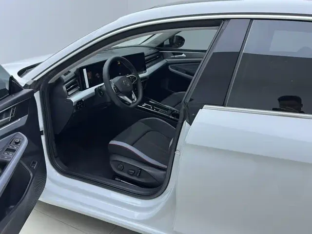 Volkswagen Lamando — Фото автомобиля 6
