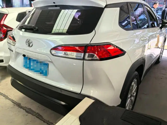 Toyota Frontlander — Фото автомобиля 6