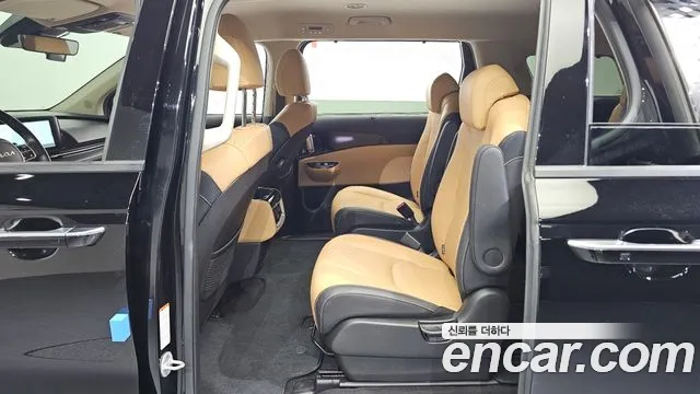 Kia Carnival 4th Gen — Фото автомобиля 11