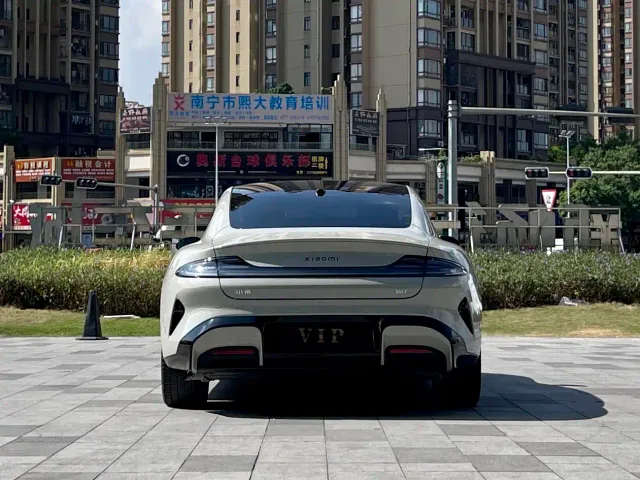 Xiaomi SU7 — Фото автомобиля 6