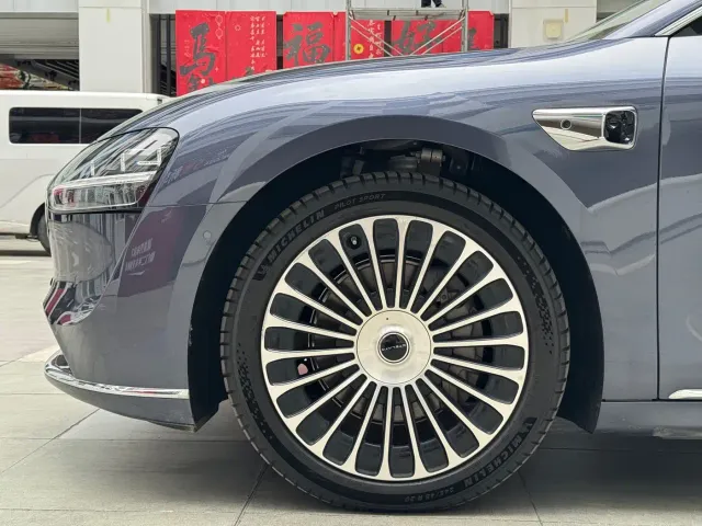 Stelato S9 — Фото автомобиля 4