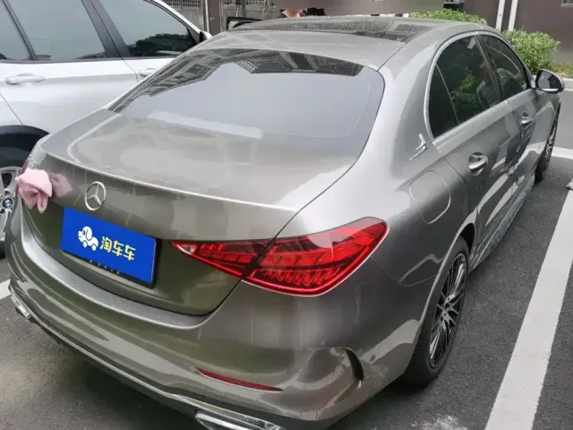 Фотография автомобиля — Mercedes-Benz C-Class