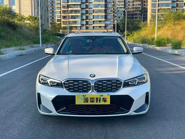 BMW 3 Series — Фото автомобиля 2
