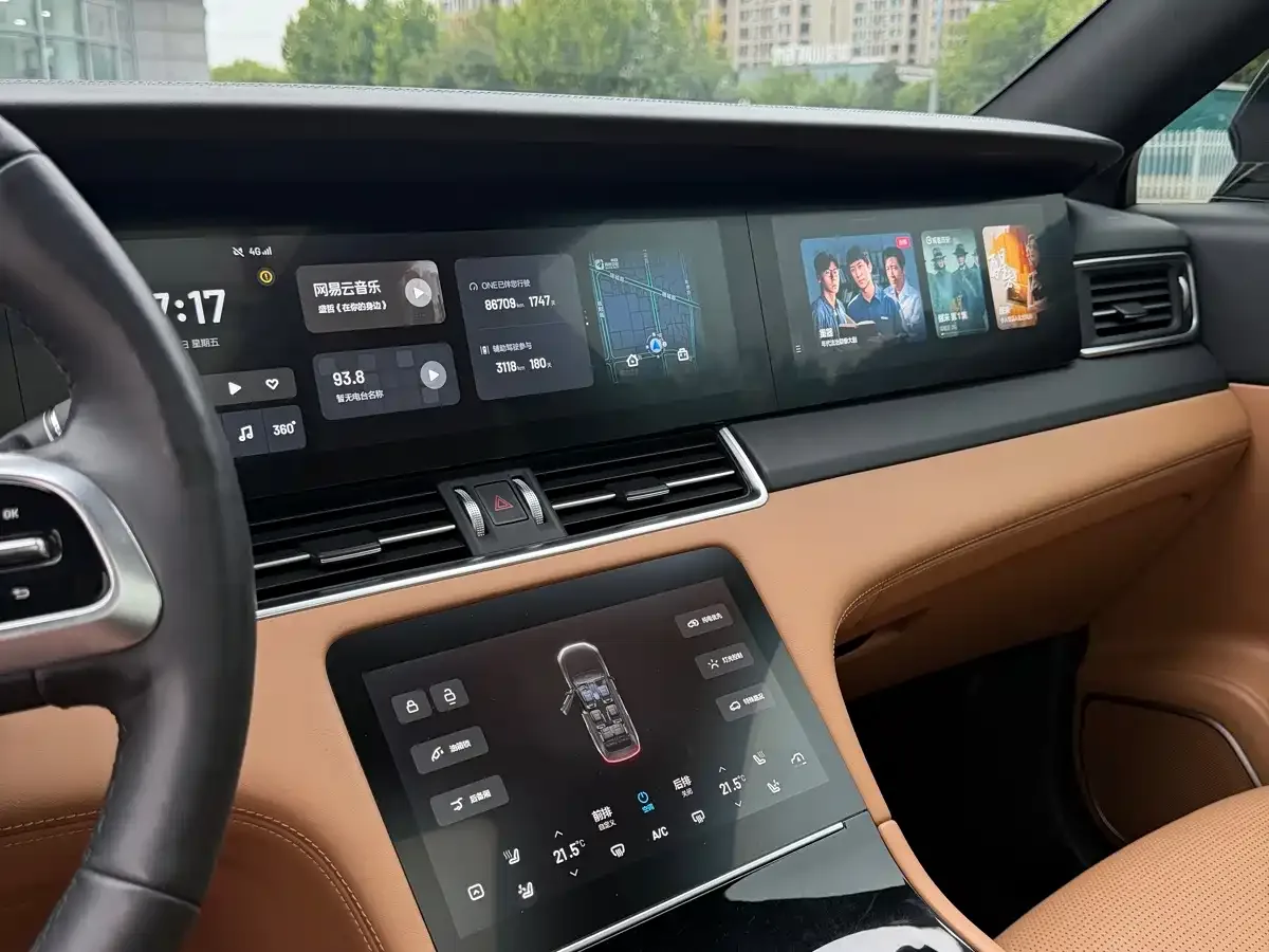 Li Auto Li ONE 2021 Extended Range 6-Seater — Фото автомобиля 9