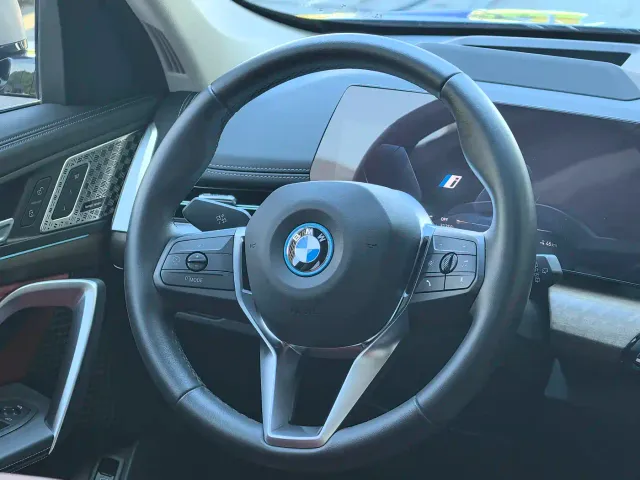 BMW iX1 — Фото автомобиля 18