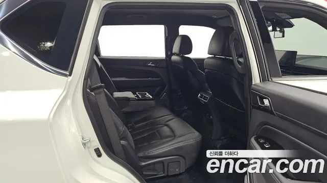 KG_Mobility_Ssangyong Rexton Rexton Arena Дизель 2.2 4WD — Фото автомобиля 11