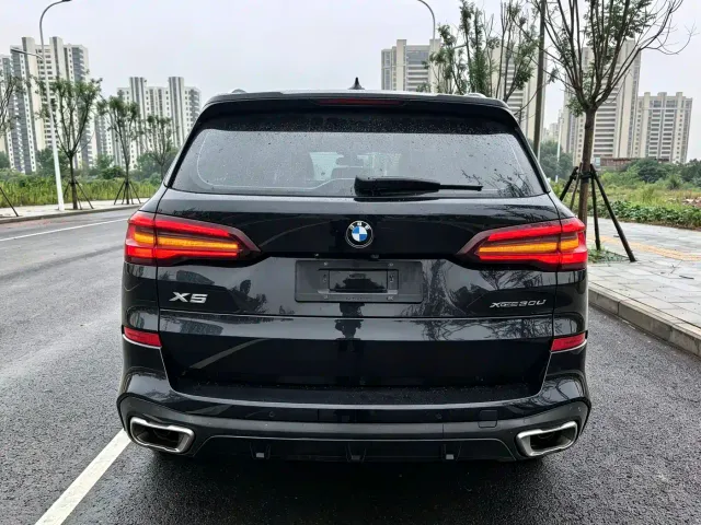 BMW X5 — Фото автомобиля 5