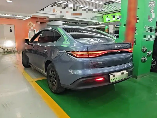 BYD Seal 05 DM-i — Фото автомобиля 4