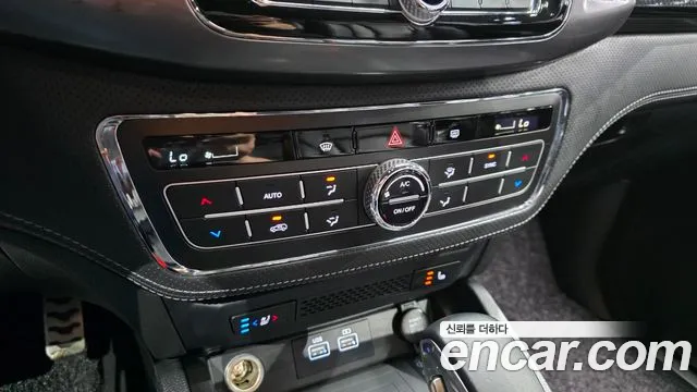 KG_Mobility_Ssangyong Rexton Новый Rexton Sport Khan Дизель 2.2 4WD — Фото автомобиля 15