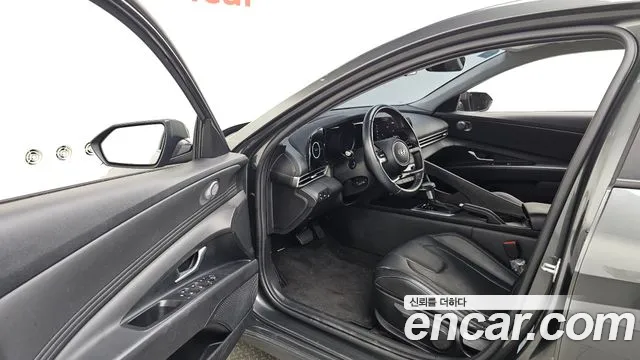 Hyundai AVANTE Avante (CN7) — Фото автомобиля 8