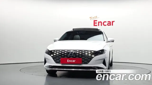 Hyundai Grandeur — Фото автомобиля 3