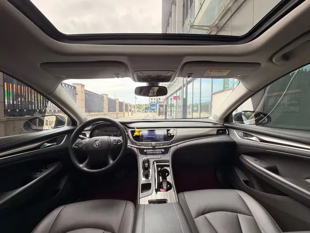 Buick LaCrosse — Фото автомобиля 4