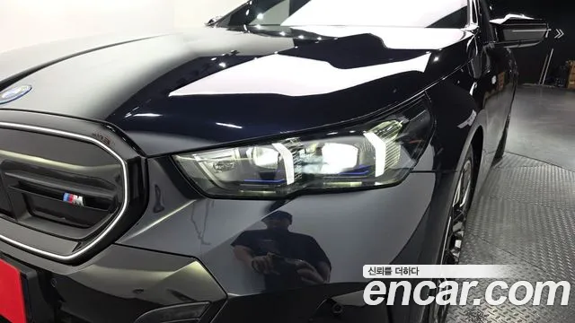BMW i5 — Фото автомобиля 19