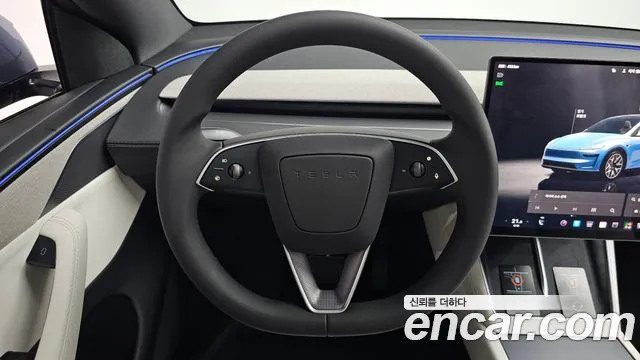 Tesla Model Y — Фото автомобиля 12