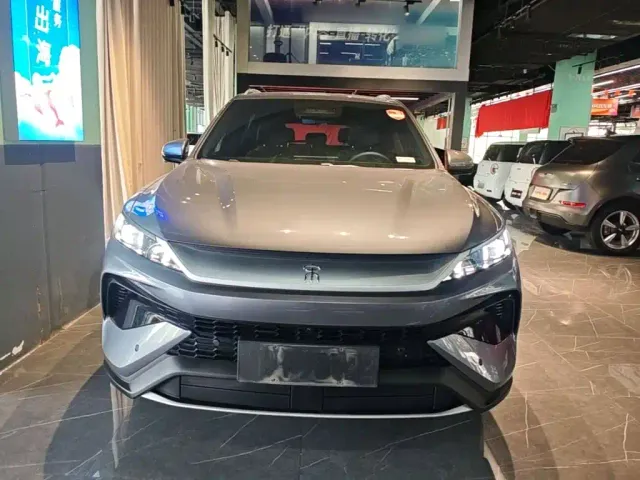BYD Song Pro — Фото автомобиля 2