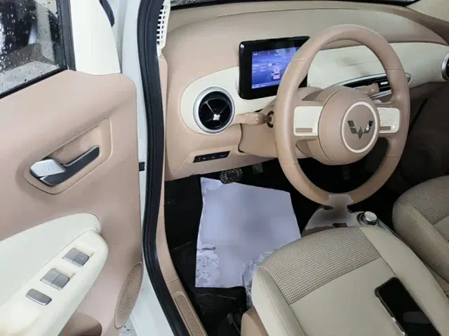 Wuling Hongguang Mini EV — Фото автомобиля 15