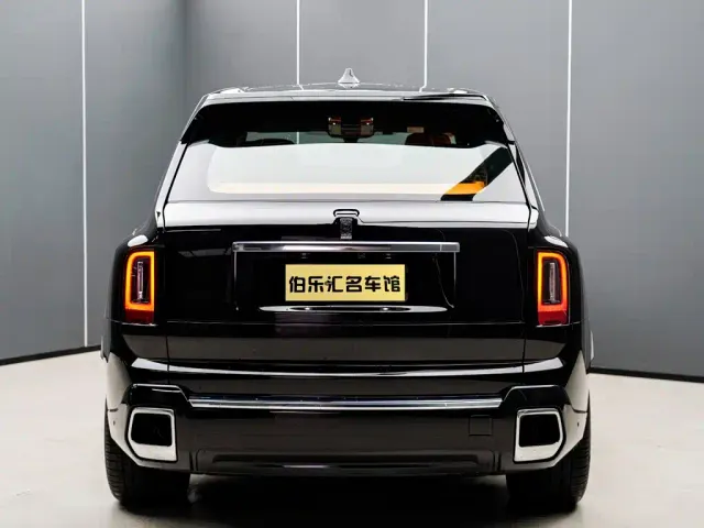 Rolls-Royce Cullinan — Фото автомобиля 5