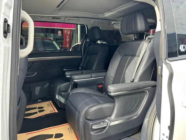GAC Trumpchi M8 — Фото автомобиля 9
