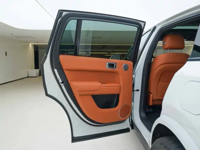 Li Auto Li Auto L7 2024 Pro — Фото автомобиля 16
