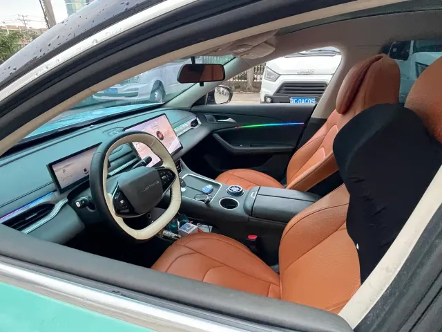 Forthing Xinghai S7 — Фото автомобиля 9
