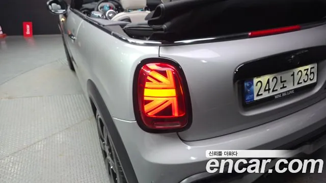 Mini Cooper Convertible — Фото автомобиля 23