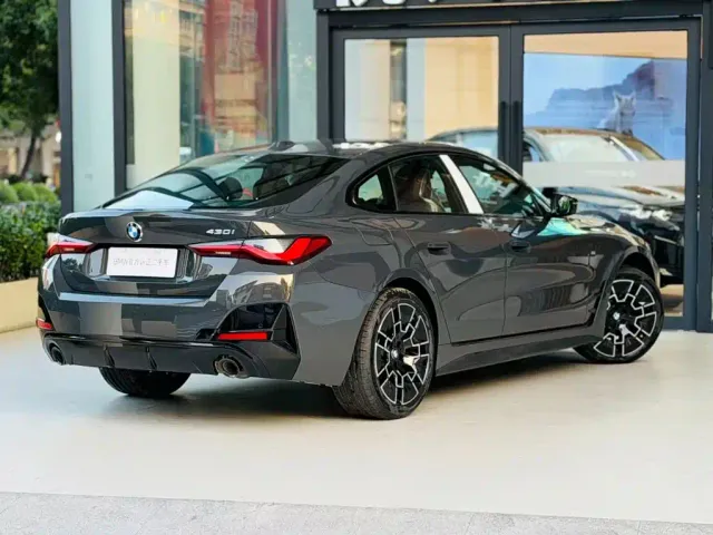 BMW 4 Series — Фото автомобиля 3