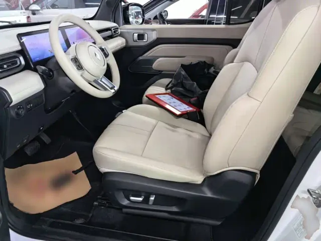 Baojun Yep — Фото автомобиля 14