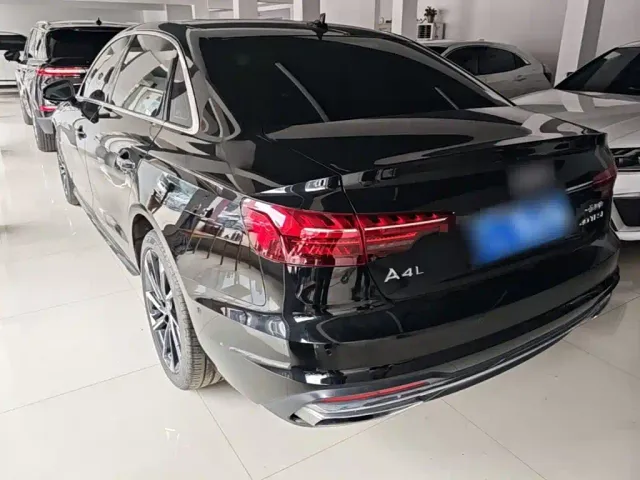 Audi A4L — Фото автомобиля 22