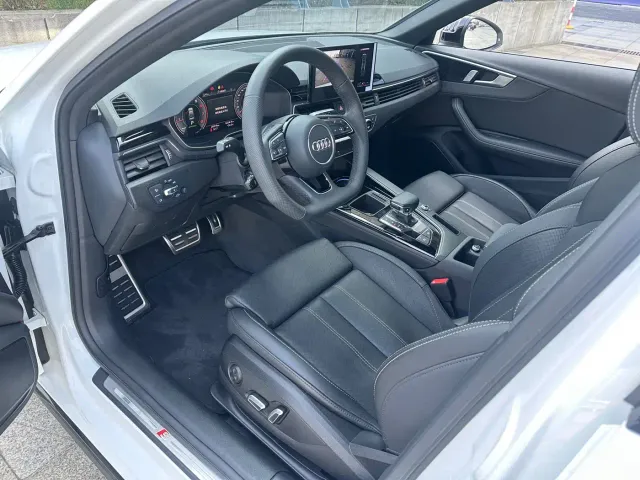 Audi A4L — Фото автомобиля 14