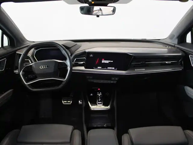 Audi Q4 e-tron — Фото автомобиля 9
