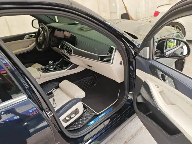 BMW X7 — Фото автомобиля 14