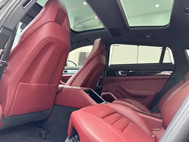 Porsche Panamera — Фото автомобиля 12
