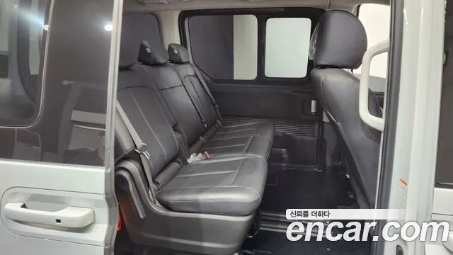 Hyundai Staria Staria 4WD Tourer 11 мест — Фото автомобиля 11