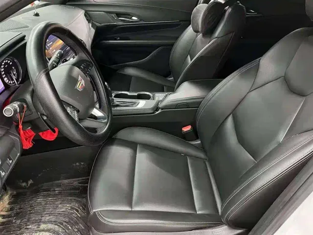 Cadillac CT4 — Фото автомобиля 12