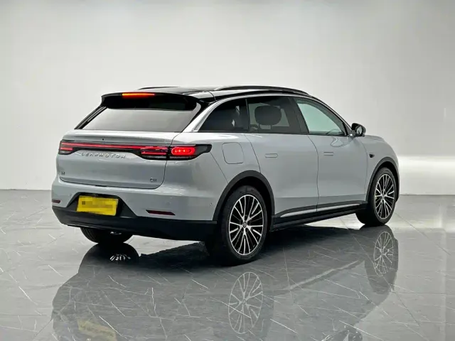 Leapmotor C11 — Фото автомобиля 6