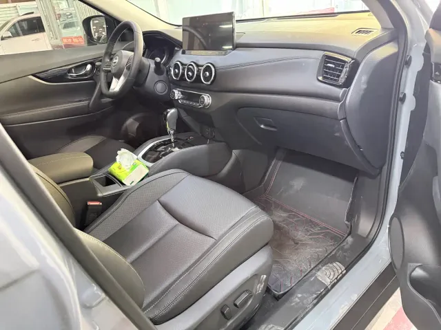 Nissan X-Trail — Фото автомобиля 4