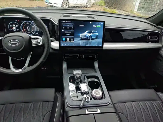 GAC Trumpchi GS8 — Фото автомобиля 12