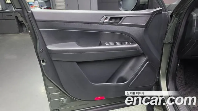 KG_Mobility_Ssangyong Rexton Новый Rexton Sport Дизель 2.2 4WD — Фото автомобиля 24
