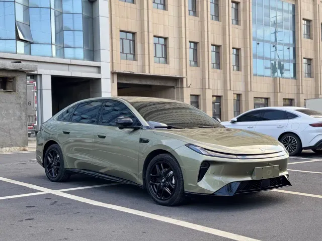 Arcfox S3 — Фото автомобиля 3