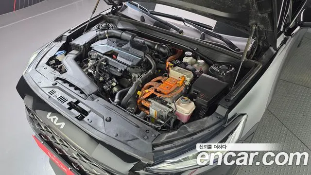 Kia K8 Hybrid — Фото автомобиля 6