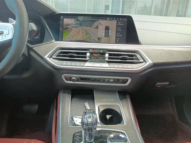 BMW X5 — Фото автомобиля 8