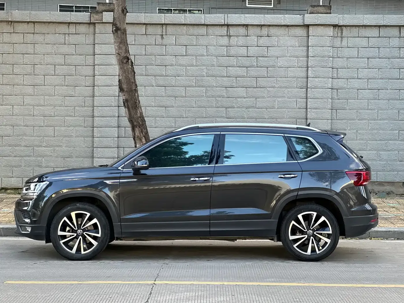 Volkswagen Tharu 2022 280TSI FWD Luxury Edition — Фото автомобиля 11