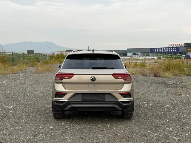 Volkswagen T-Roc — Фото автомобиля 5