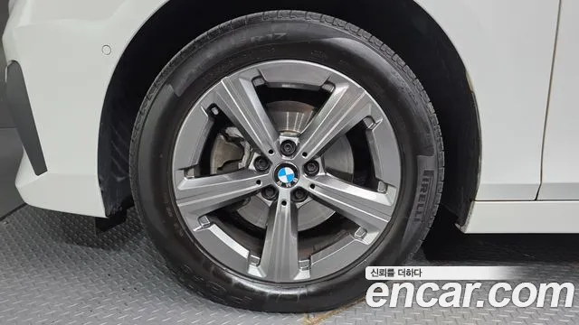 BMW 2 Series U06 — Фото автомобиля 5