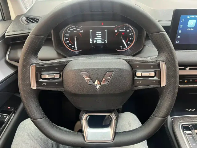 Wuling Jiachen — Фото автомобиля 15